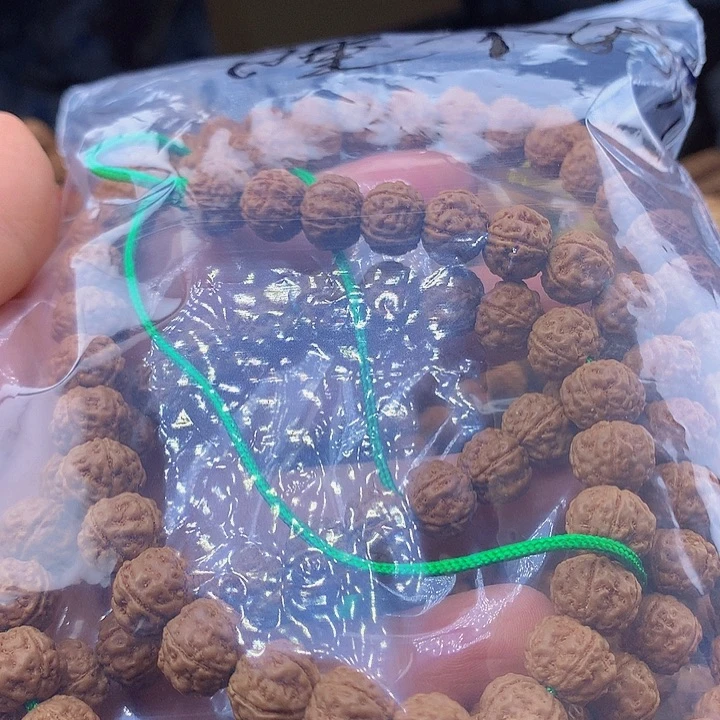 睡***.吊坠金刚菩提不保全黄