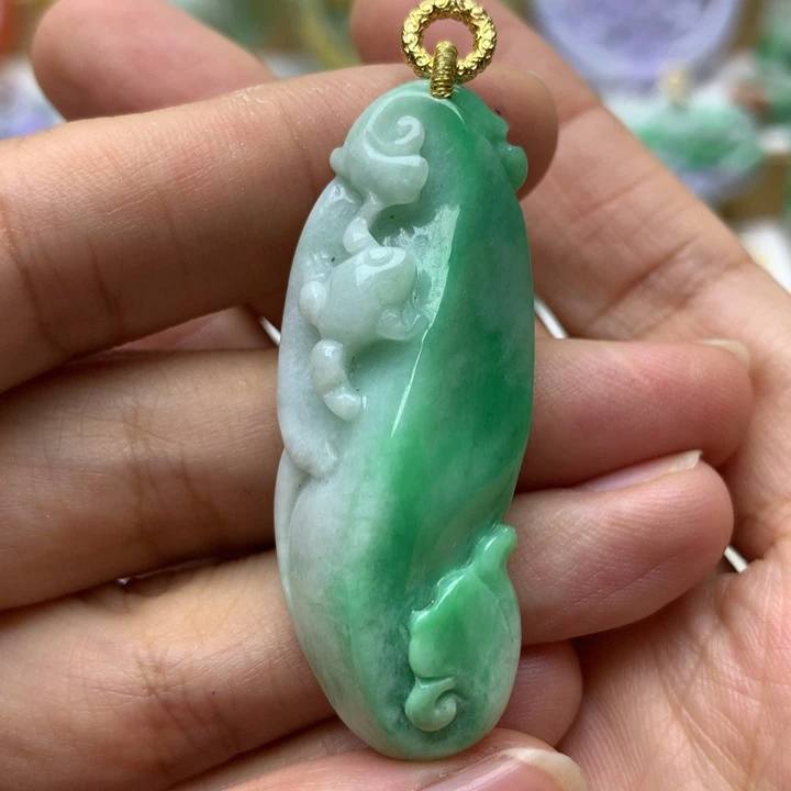 颈饰未镶嵌翡翠翡翠