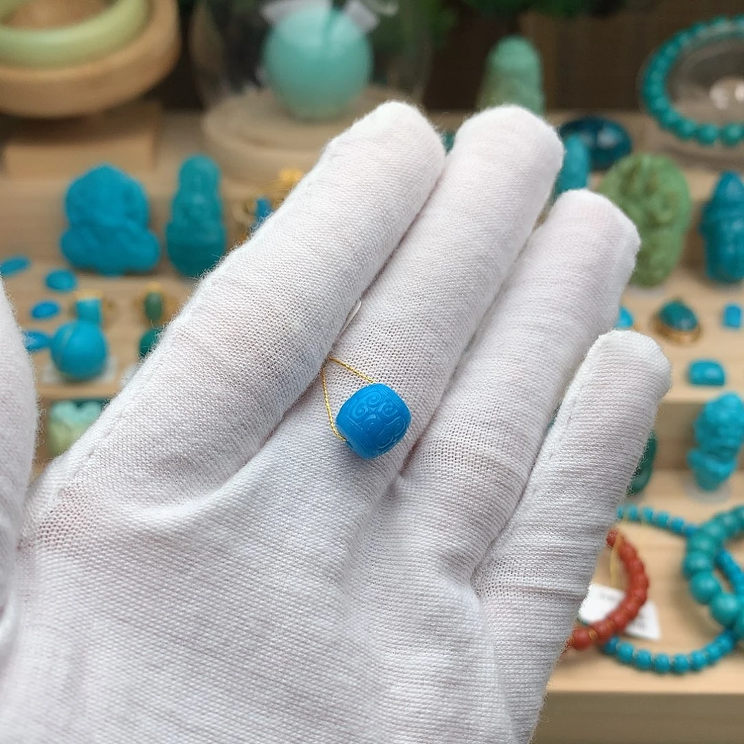 绿松石未镶嵌珠宝奇石