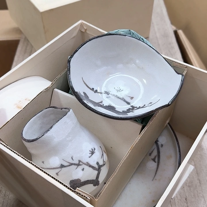 瓷片自**者噗哈哈哈哈哈哈哈哈哈我