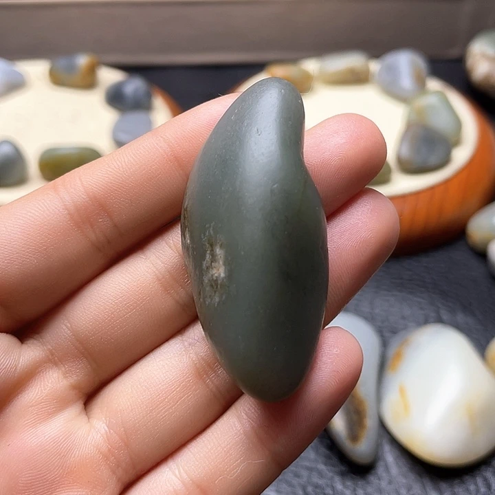 和田玉颈饰未镶嵌37