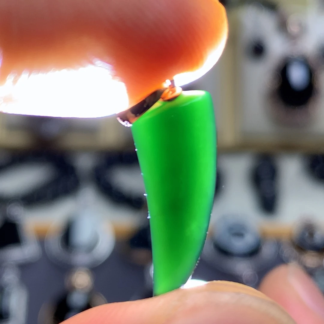 颈饰18K金镶嵌翡翠墨翠吊坠