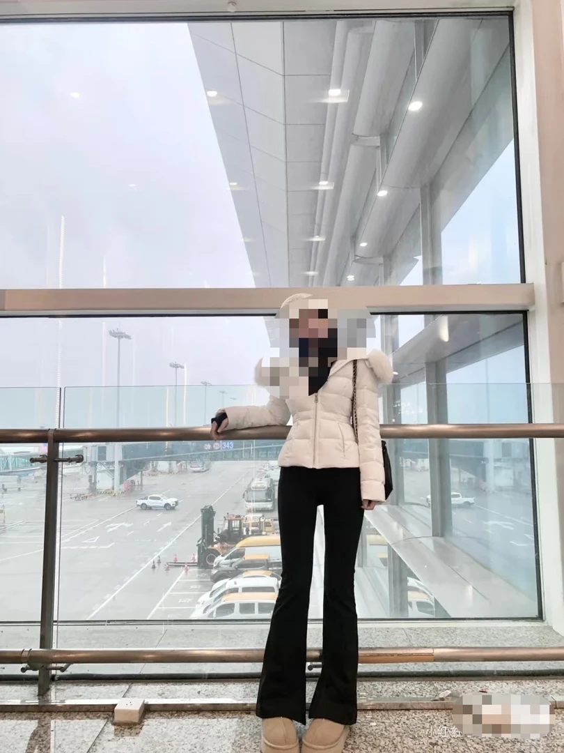 超模瘦腿微喇裤子