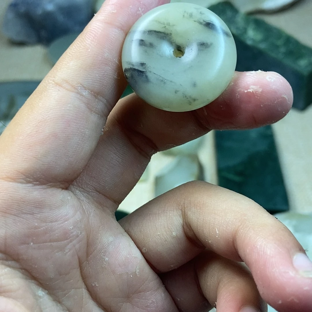 和田玉（糖玉）未镶嵌珠宝半成品
