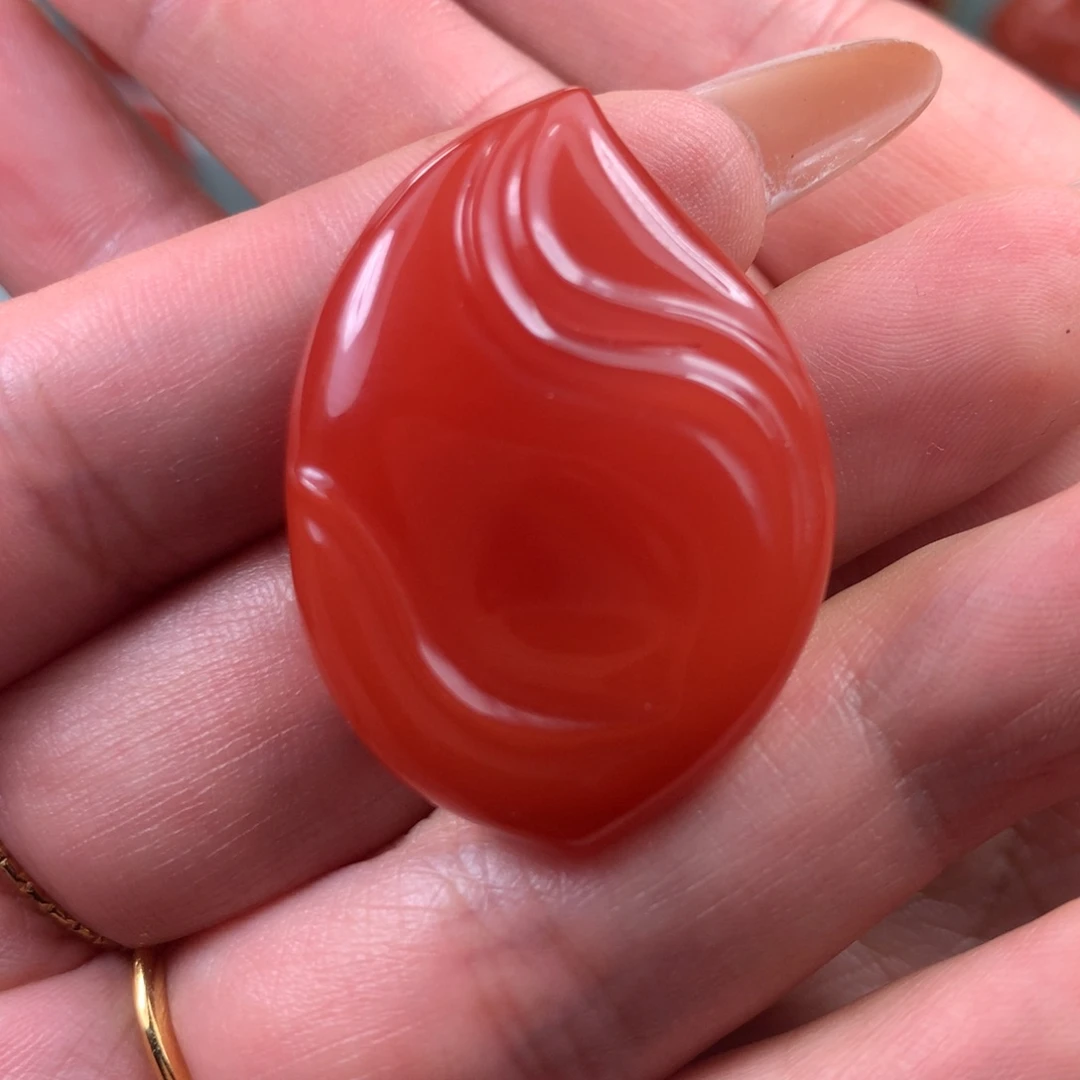 未镶嵌吊坠南红玛瑙