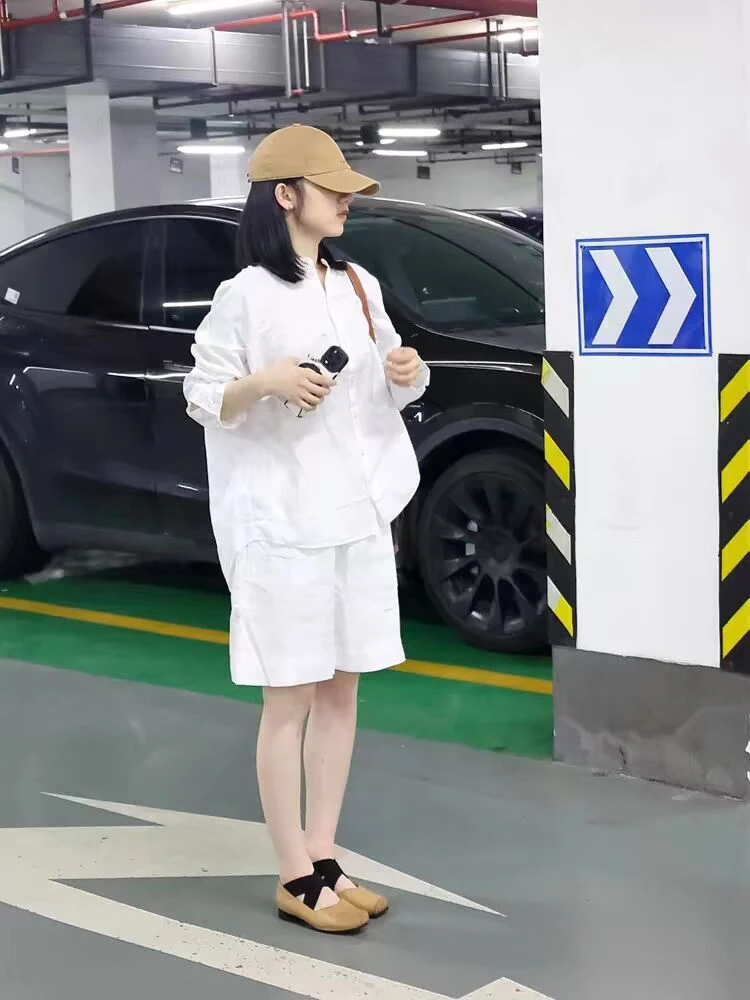 减龄穿搭一整套秋季宽松显瘦甜美机能风白色衬衫休闲短裤两件套装