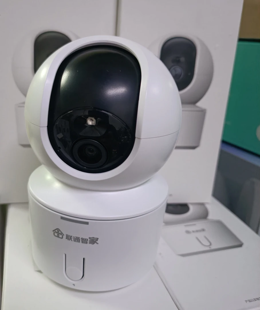 联通智家G60UAI室内摄像头400万像素无线网络连接360度旋转语音讲