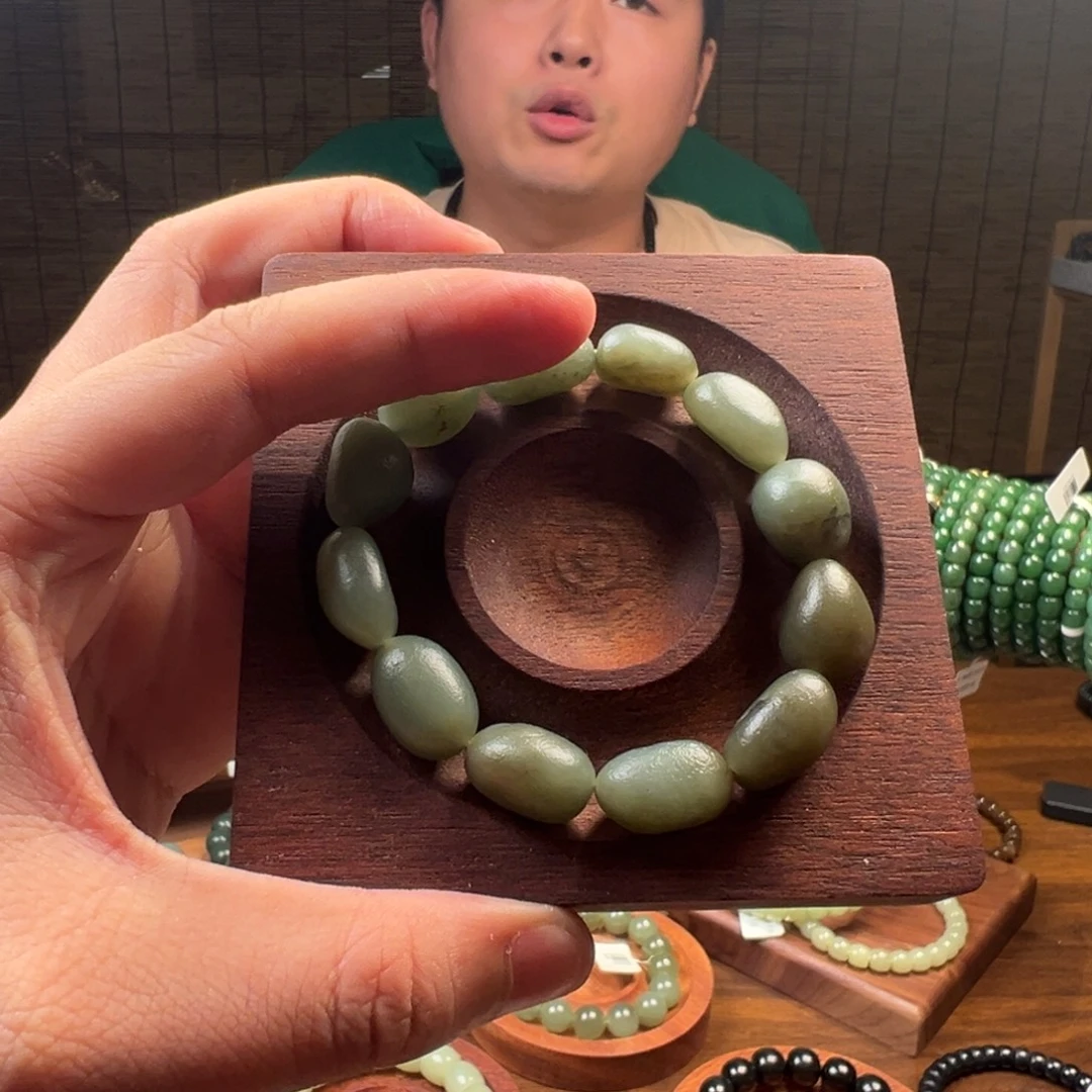 和田玉未镶嵌手链