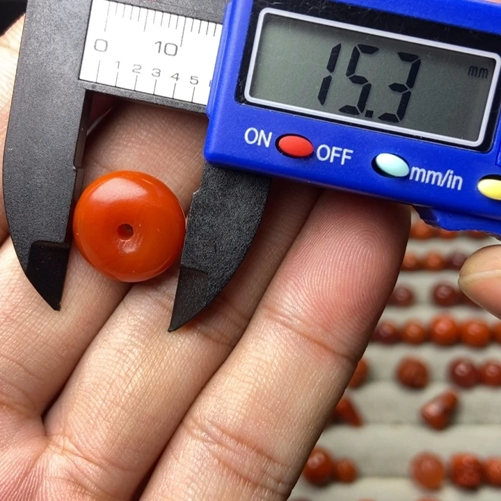 南红玛瑙配饰未镶嵌朕*朕