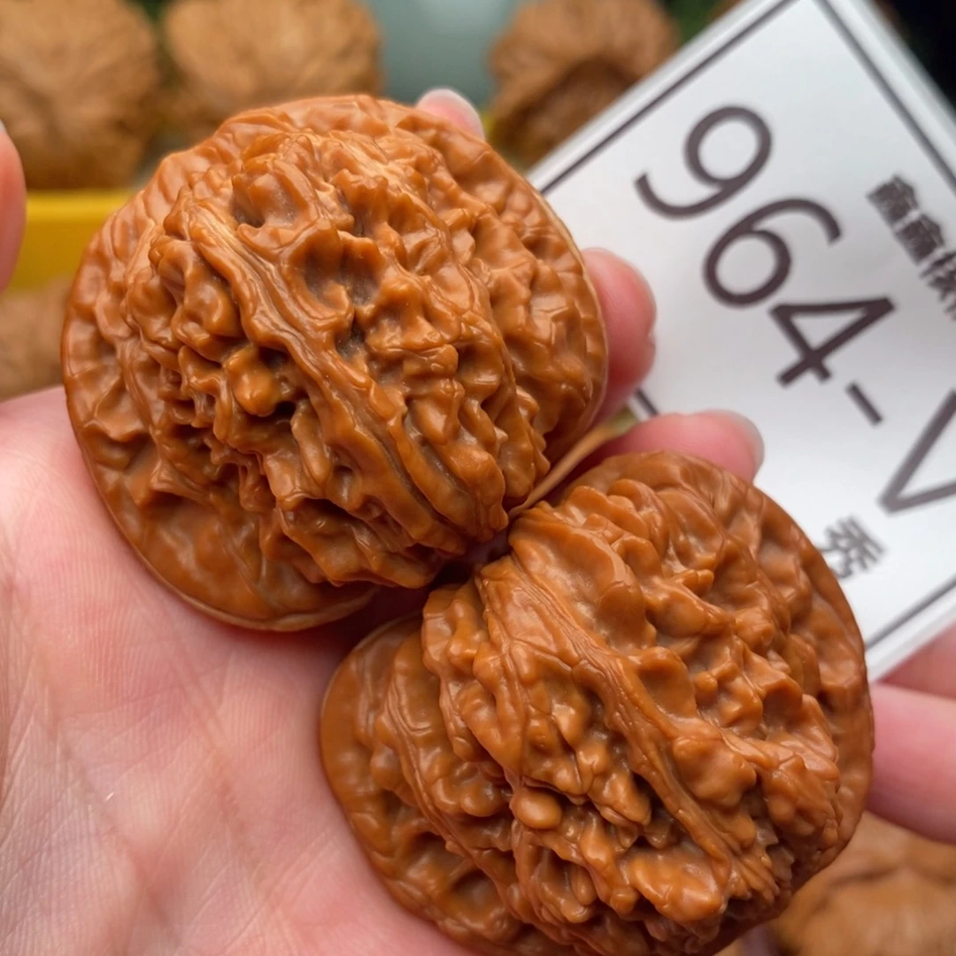 文玩核桃把件汉高楼43