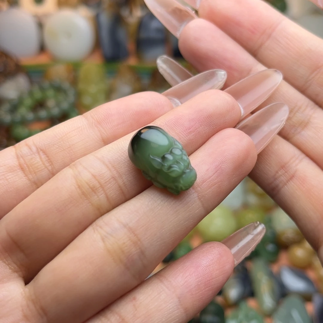 颈饰未镶嵌和田玉大*子