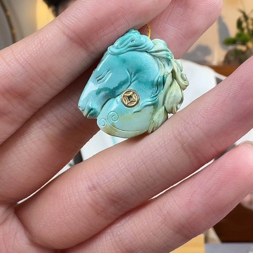 绿松石未镶嵌珠宝奇石