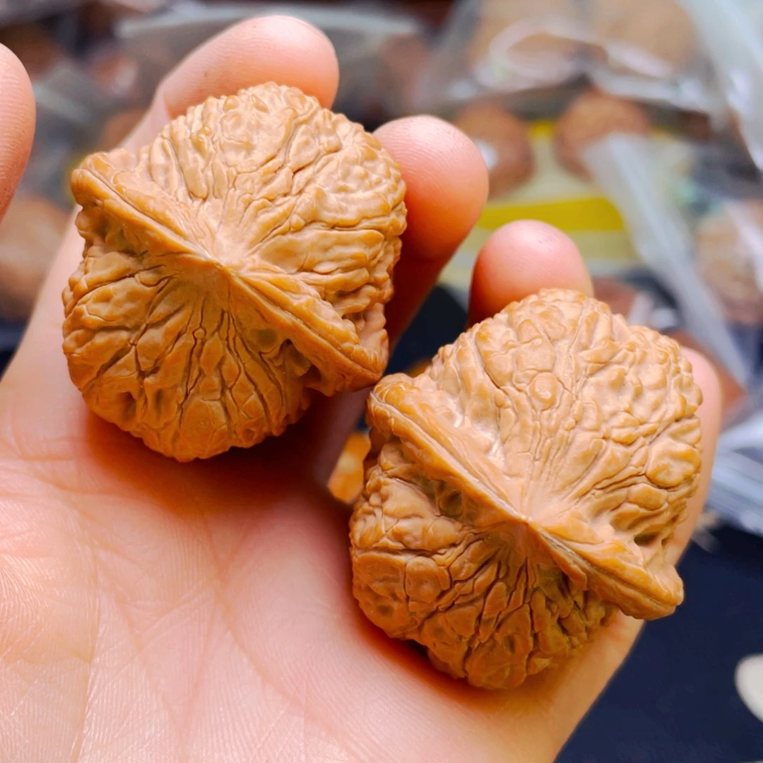 吊坠文玩核桃金钱豹