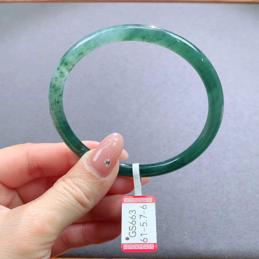 翡翠手镯未镶嵌天然翡翠手镯叮当镯