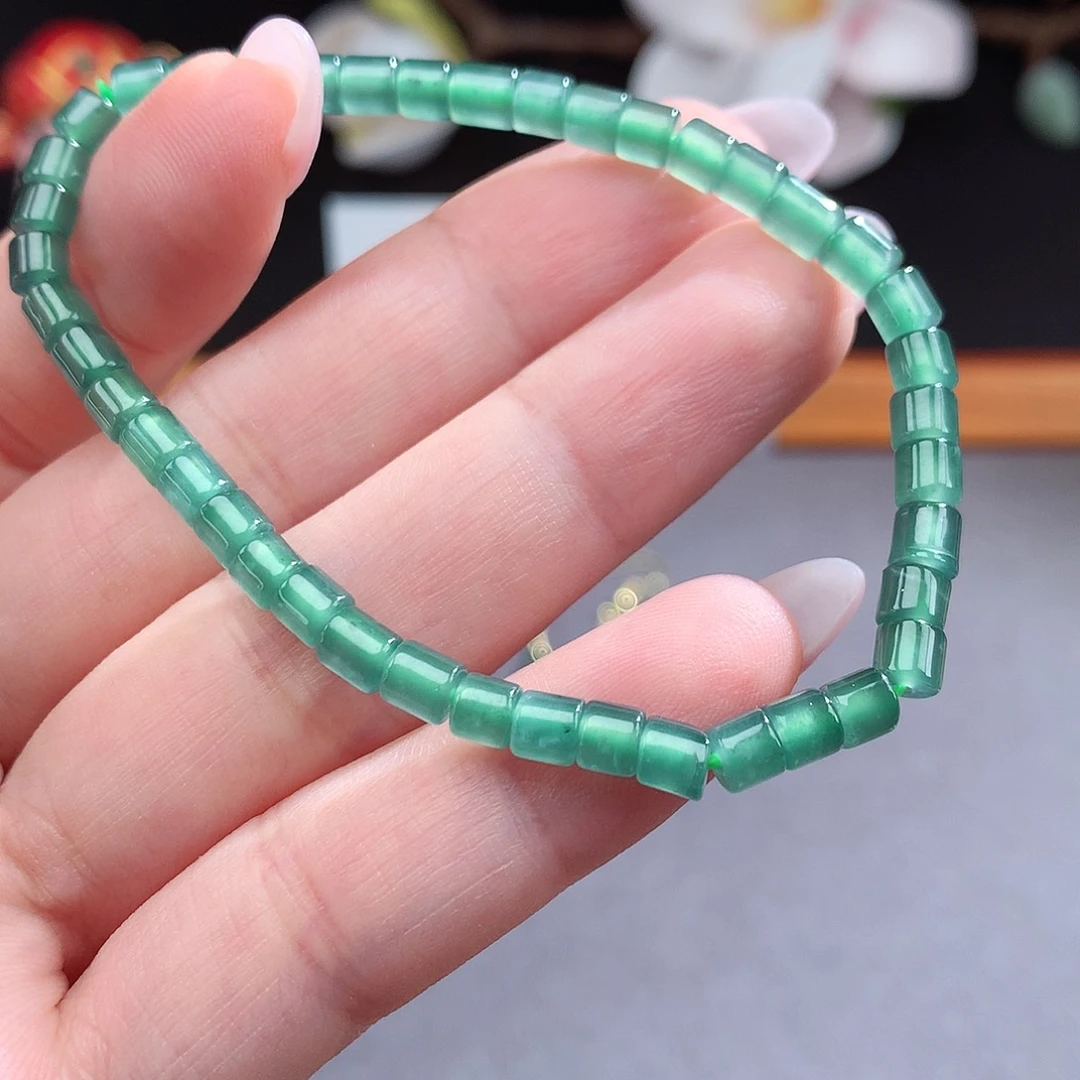 翡翠手镯（圆镯）未镶嵌