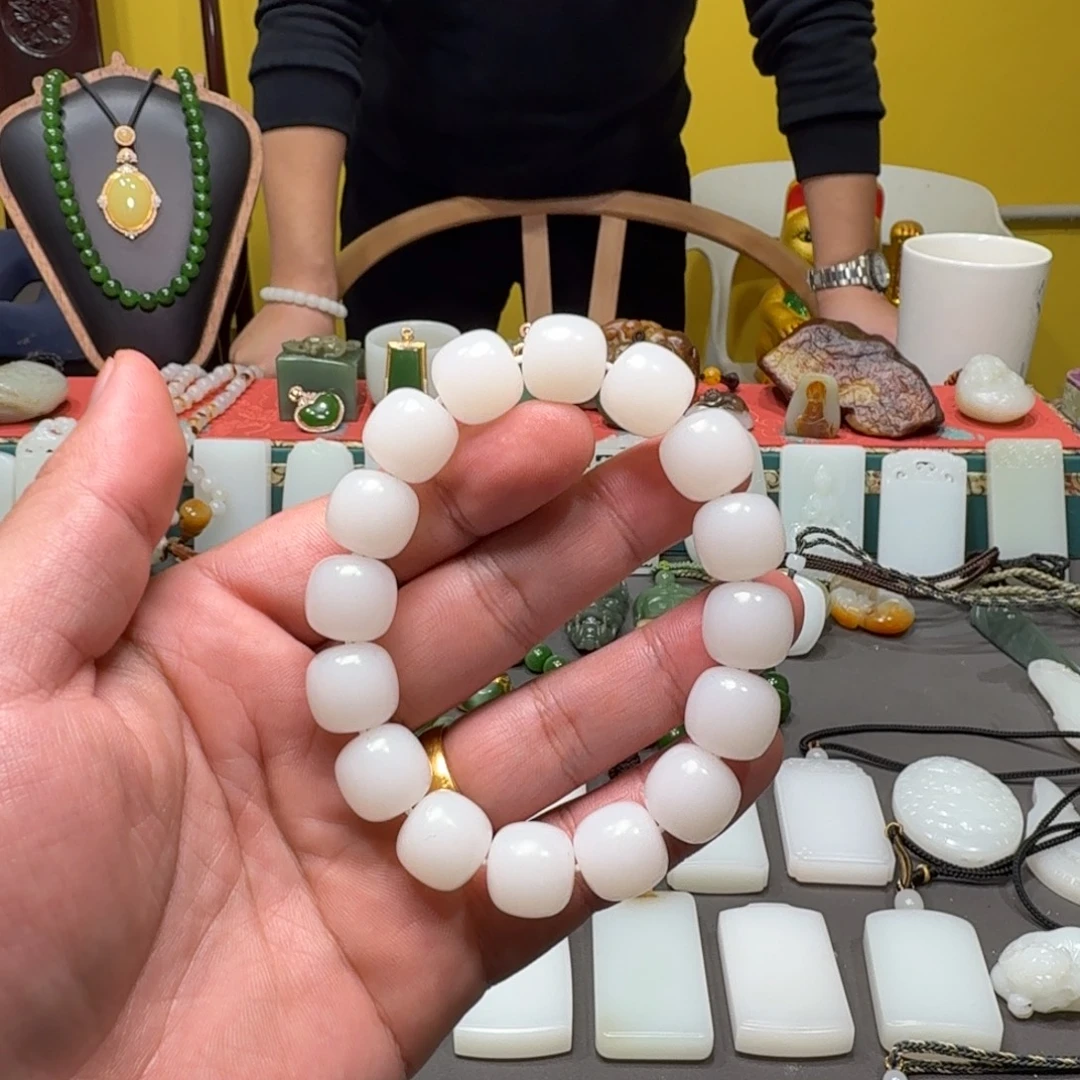 和田玉未镶嵌吊坠(不含链)