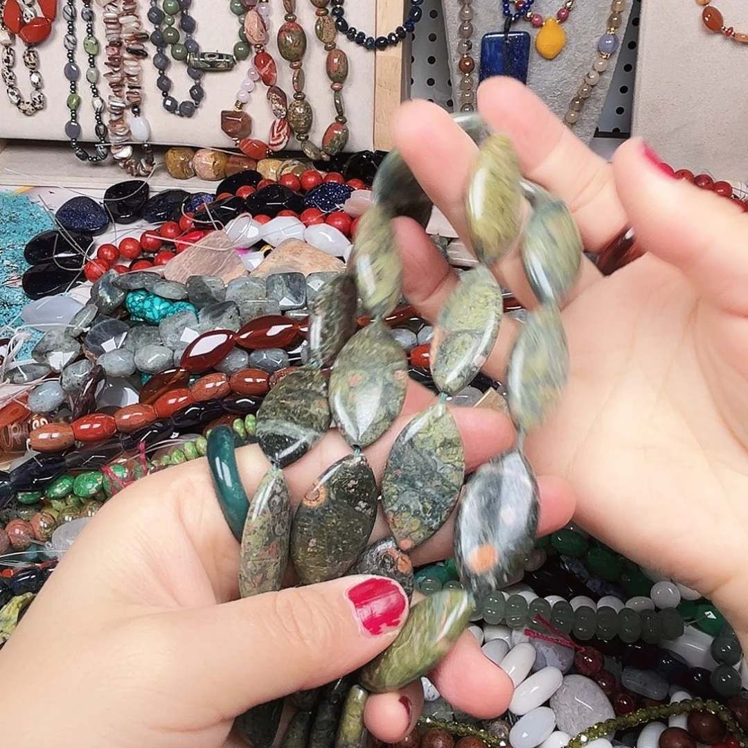 玛瑙/玉髓未镶嵌珠宝半成品雀仔石