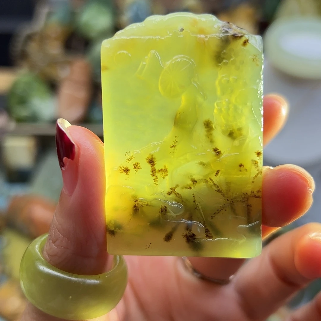 岫玉未镶嵌颈饰辽阳水草玉贵人