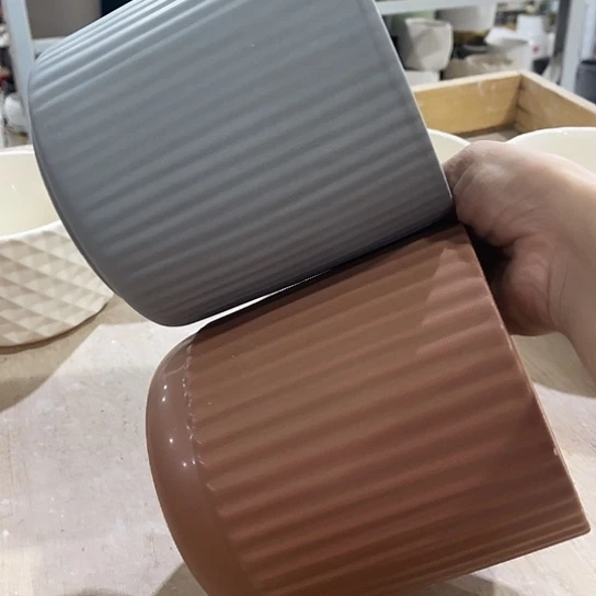 多肉绿植陶瓷花盆9.9包邮，有孔