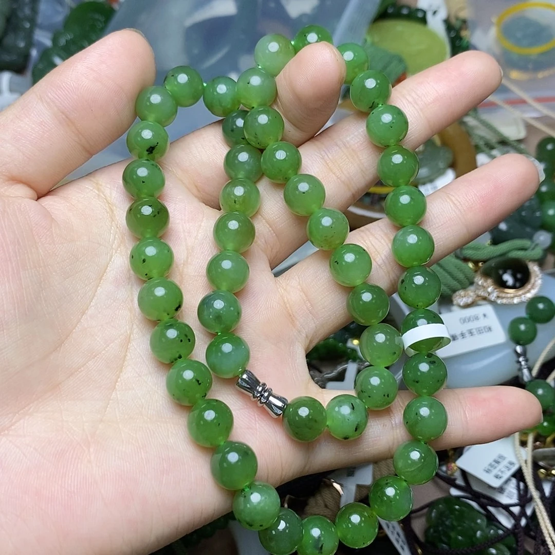 和田玉（碧玉）未镶嵌颈饰