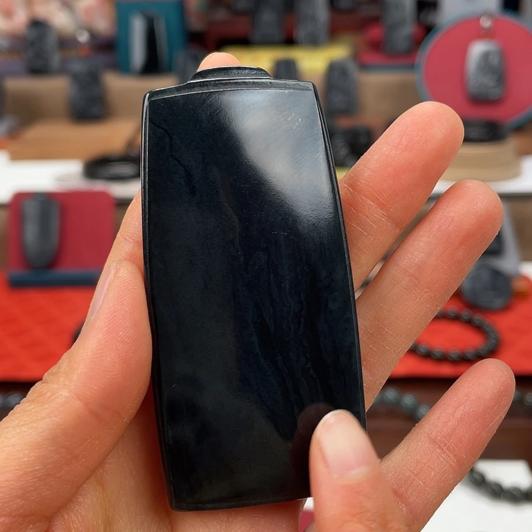 和田玉未镶嵌颈饰新款体验价75.3克左右