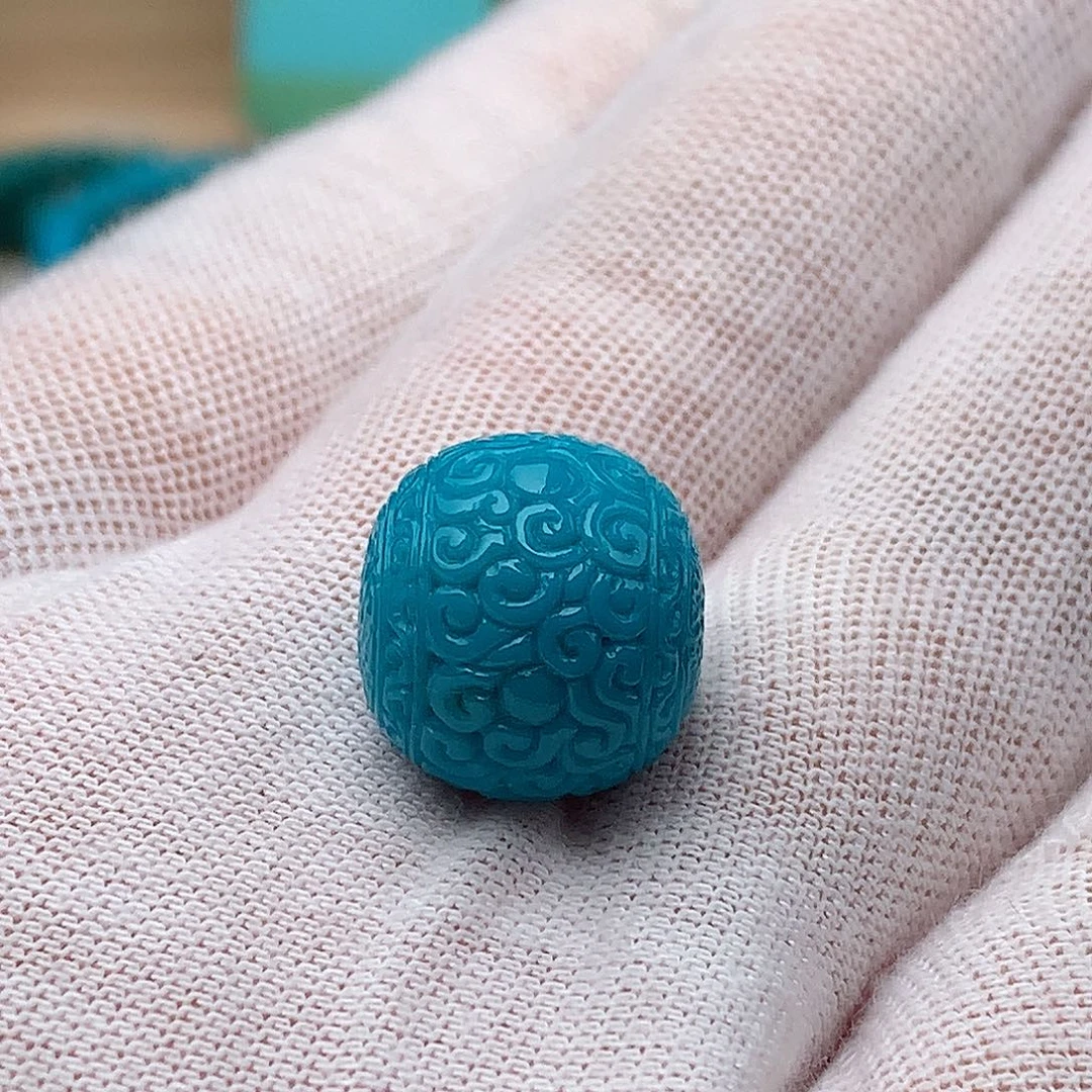 绿松石未镶嵌颈饰