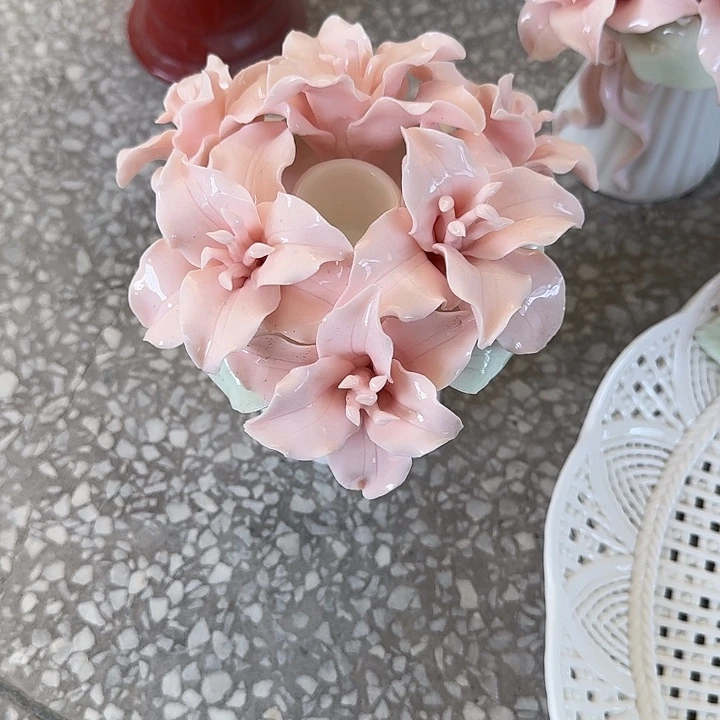 重工百合花粉色烛台