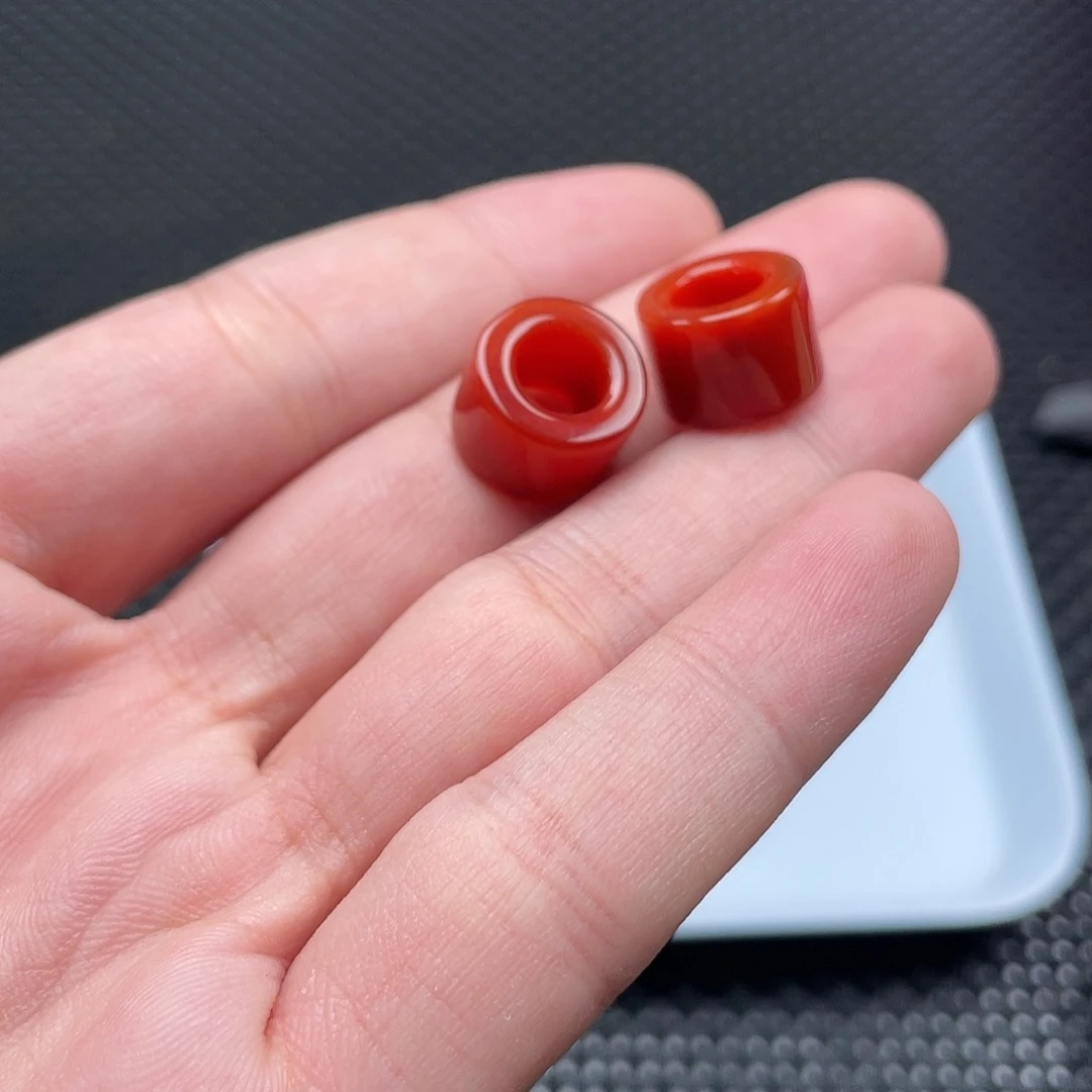 南红玛瑙9*14柿子红跑环圈一组2颗未镶嵌