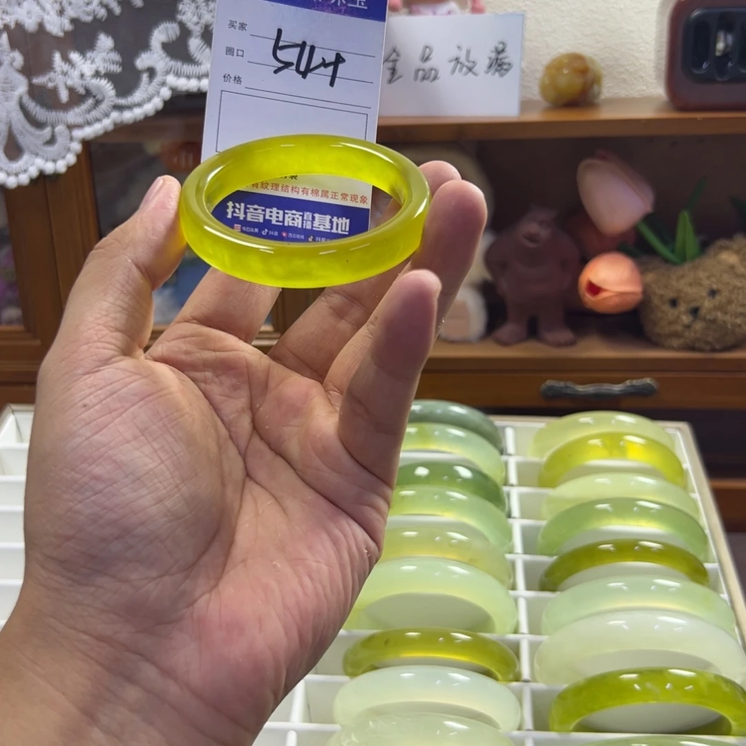 蛇纹石玉未镶嵌手镯478