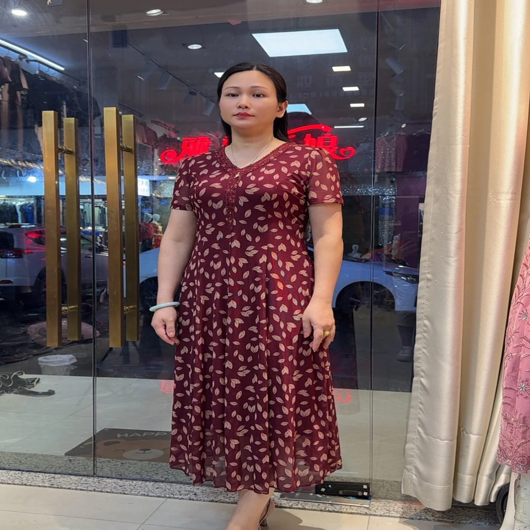 夏季新款台湾丝气质妈妈装连衣裙时尚高弹力适合外出穿搭