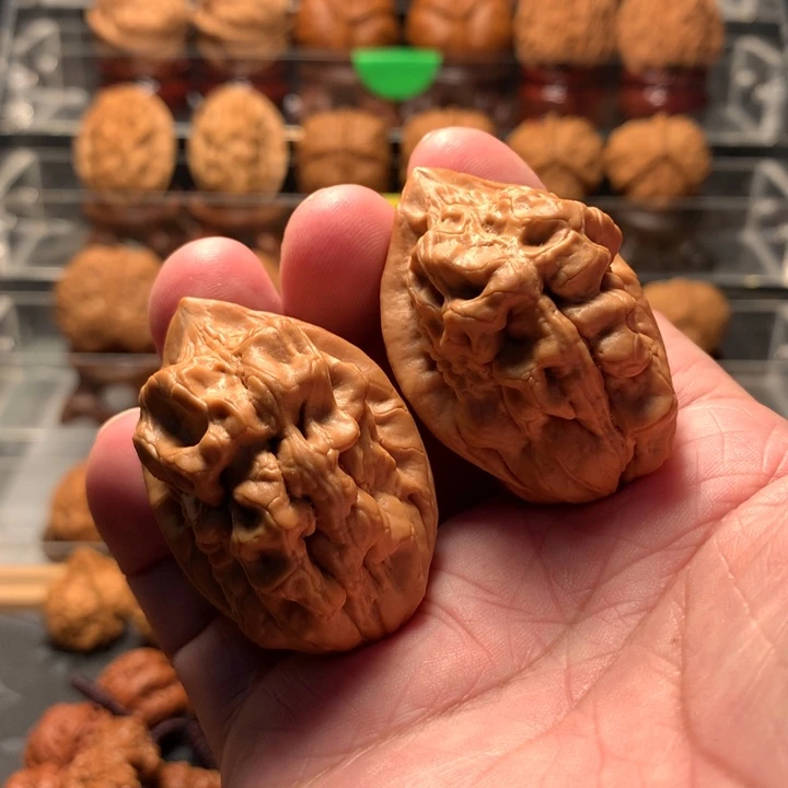 司***徒文玩核桃吊坠蝎子王