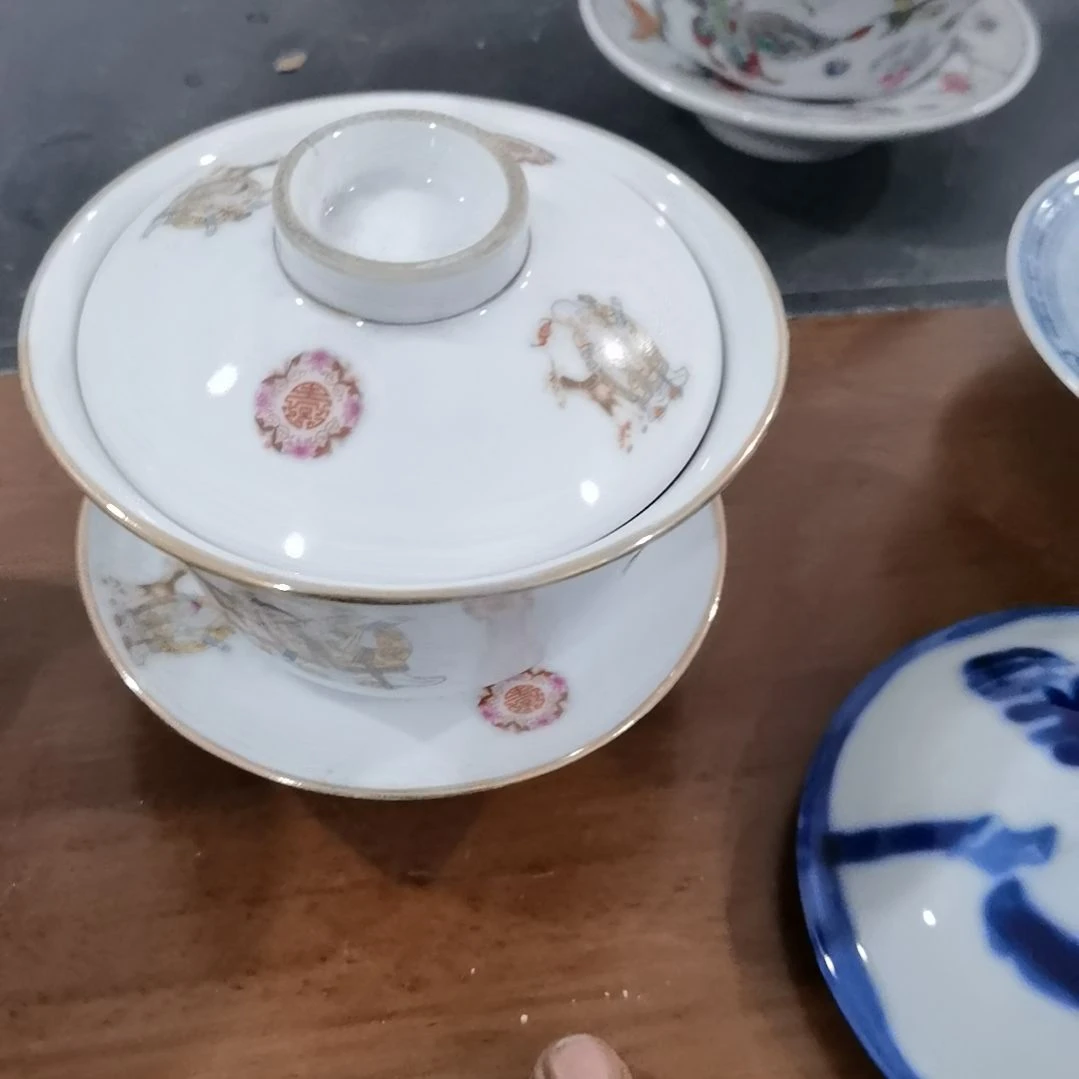 景德镇陶瓷工艺品逍****云