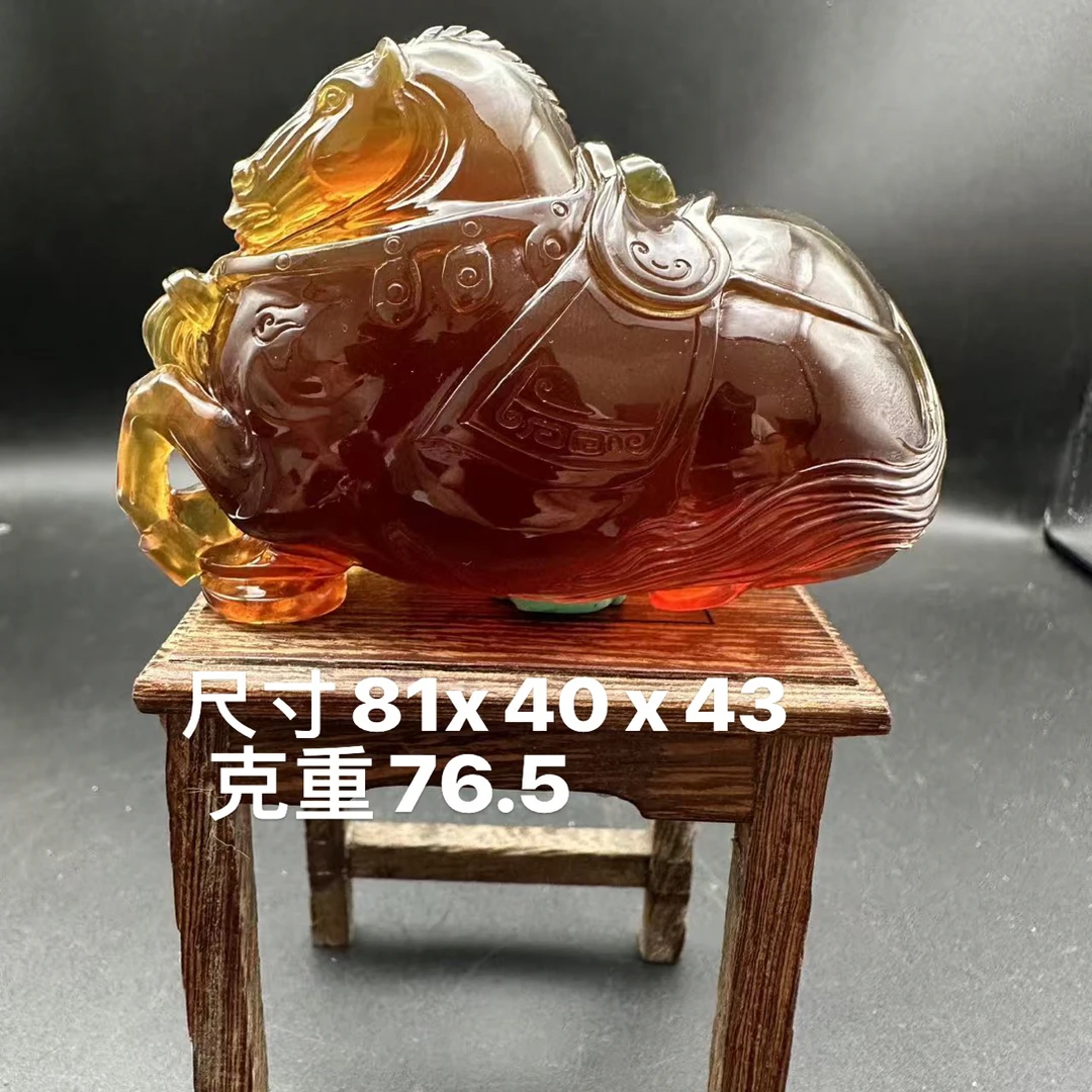 缅甸天然琥珀棕红紫罗兰大师工雕刻唐马摆件