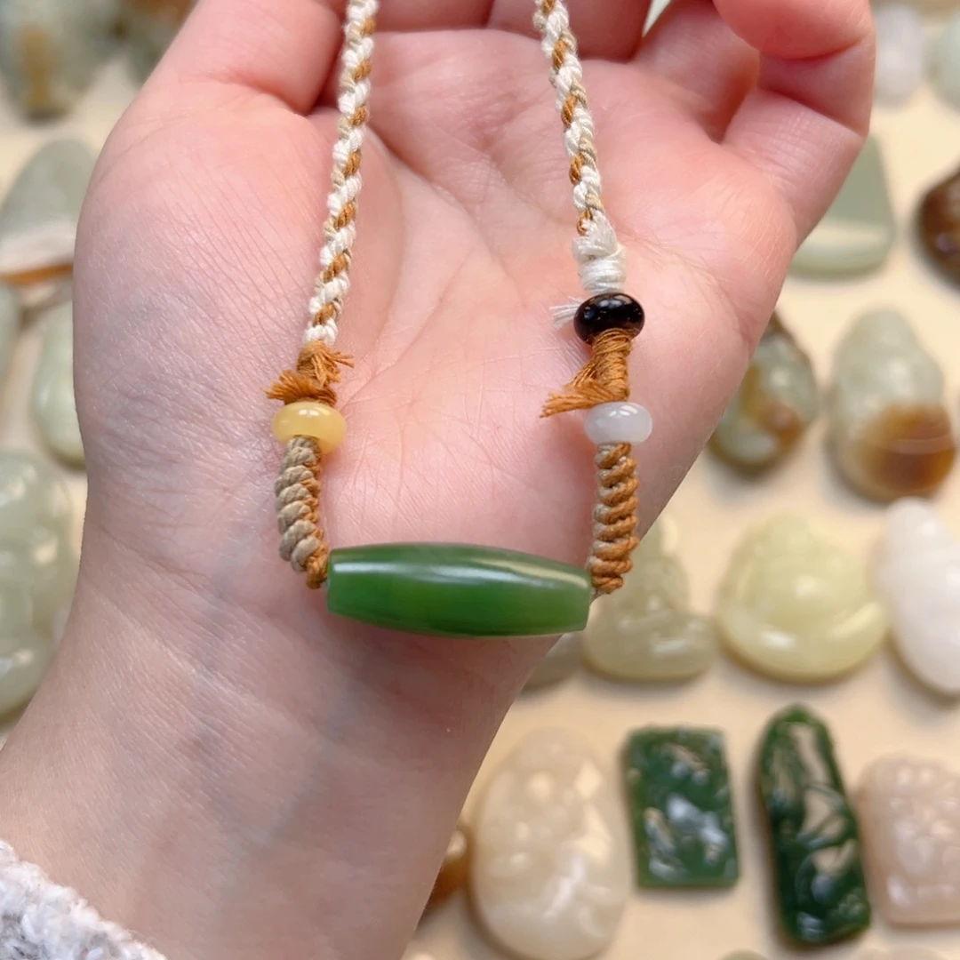 和田玉颈饰未镶嵌