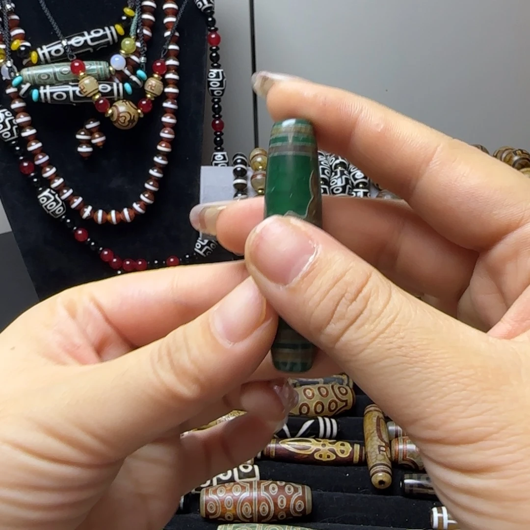 玛瑙/玉髓合金颈饰