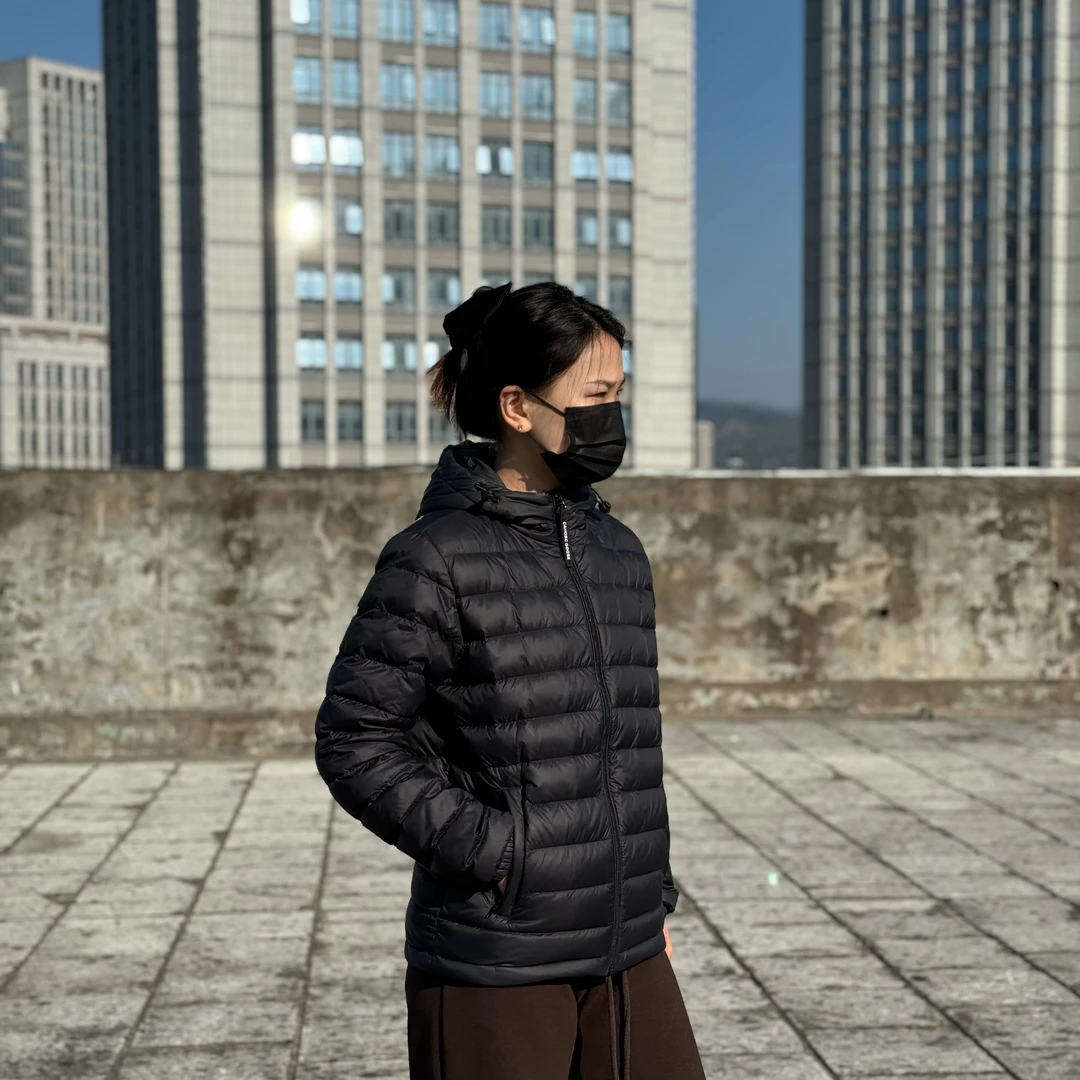 轻薄连帽羽绒服男女同款秋冬薄款轻便外出服短款白鸭绒