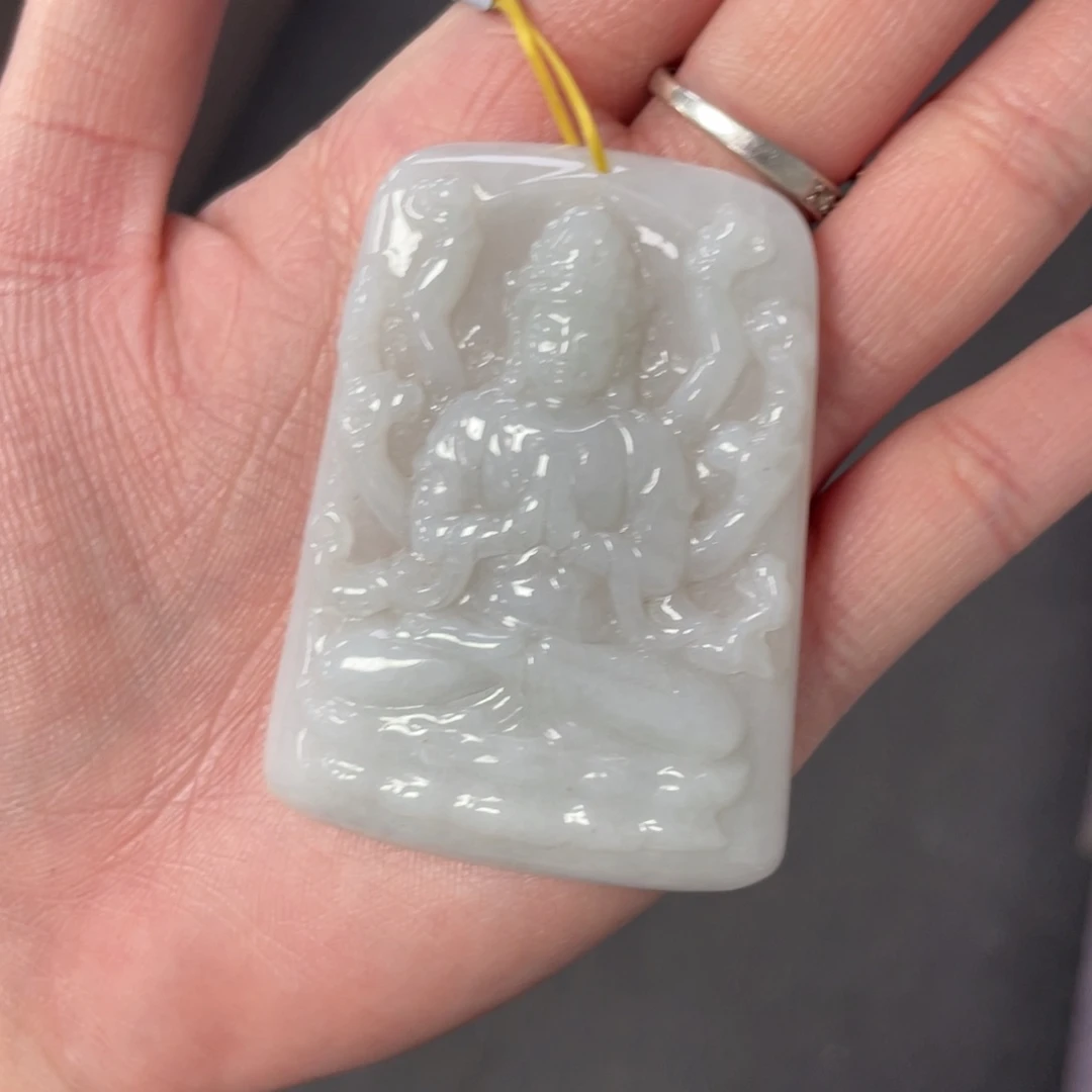 翡翠颈饰未镶嵌钻*兔千手观音