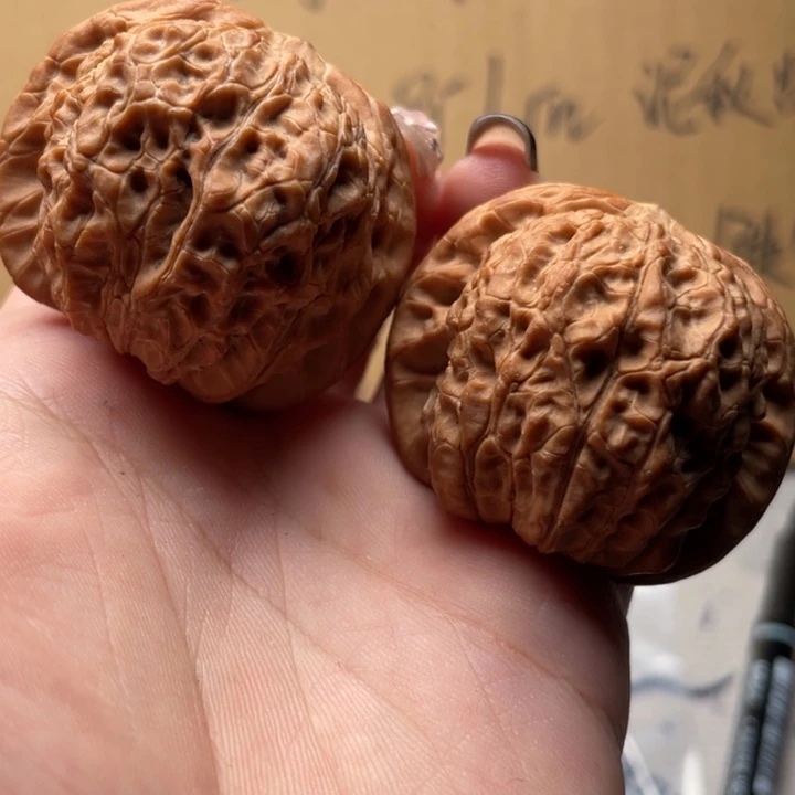 不***喵吊坠文玩核桃血麒麟42