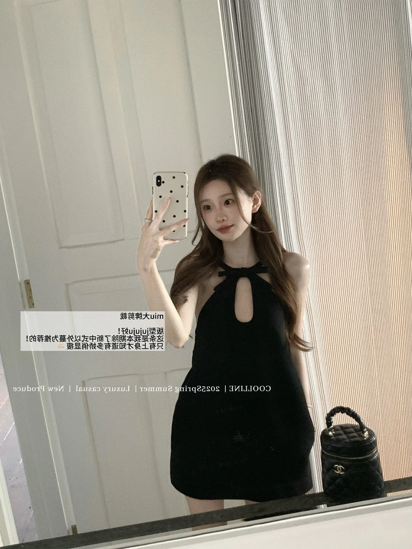 COOLLINE林子熙miu的小黑裙高级感裁剪简约生日气质挂脖连衣裙