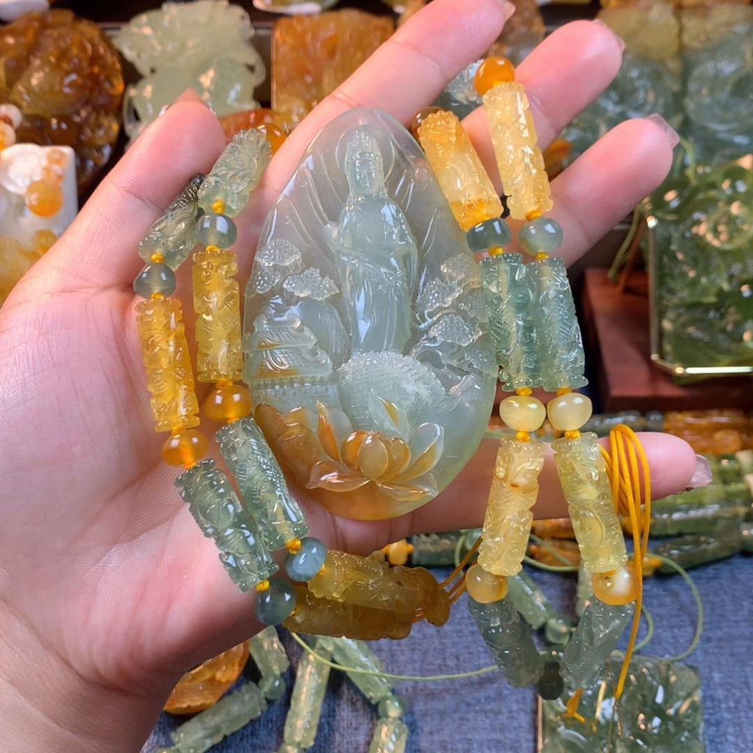 蛇纹石玉未镶嵌颈饰