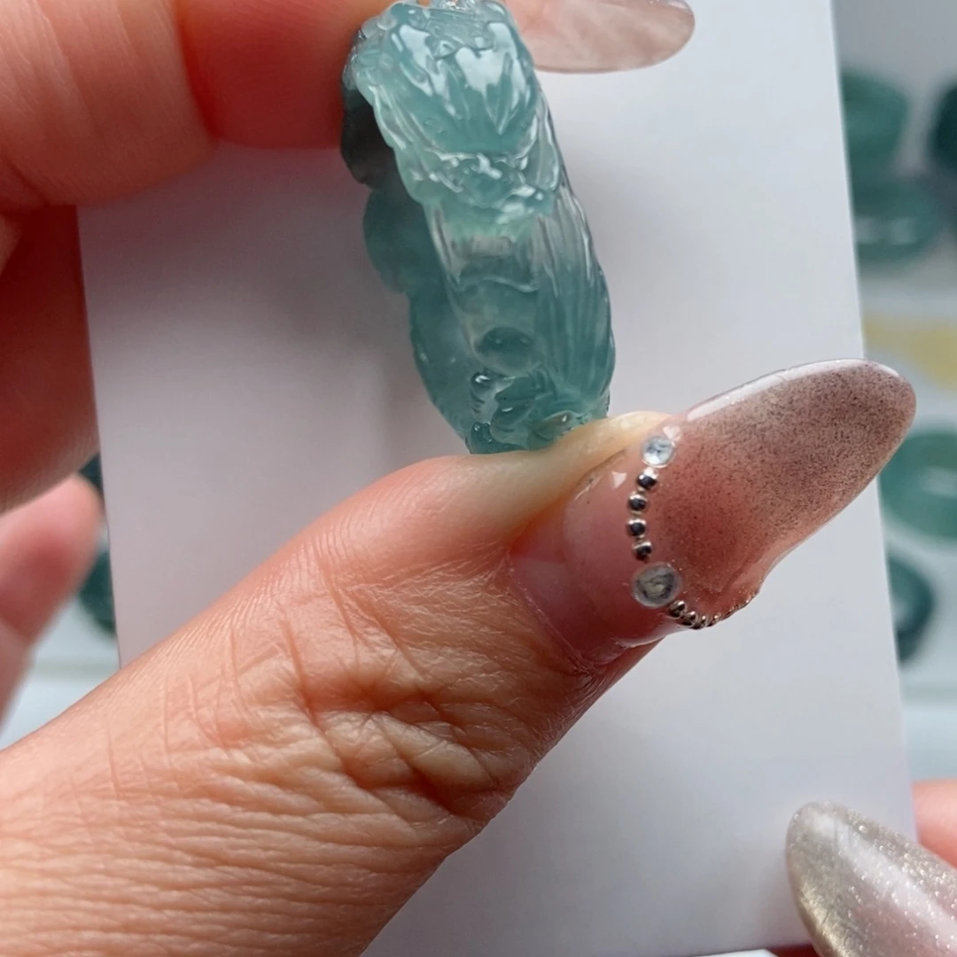 翡翠戒指未镶嵌翡翠