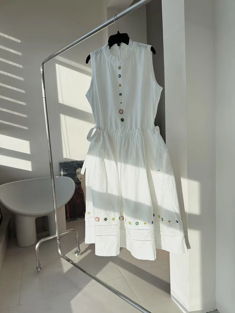 邂逅一抹温柔的风｜45亚麻串珠刺绣连衣裙