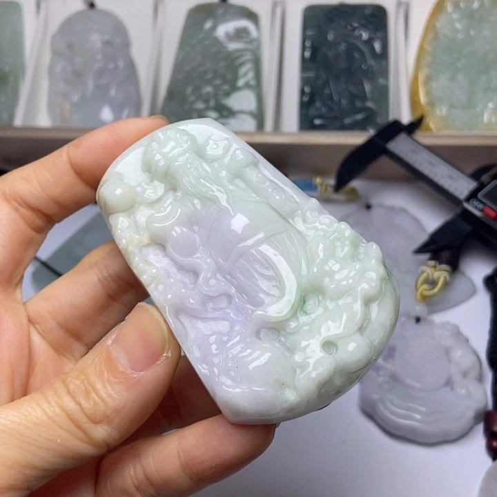 翡翠未镶嵌颈饰翡翠