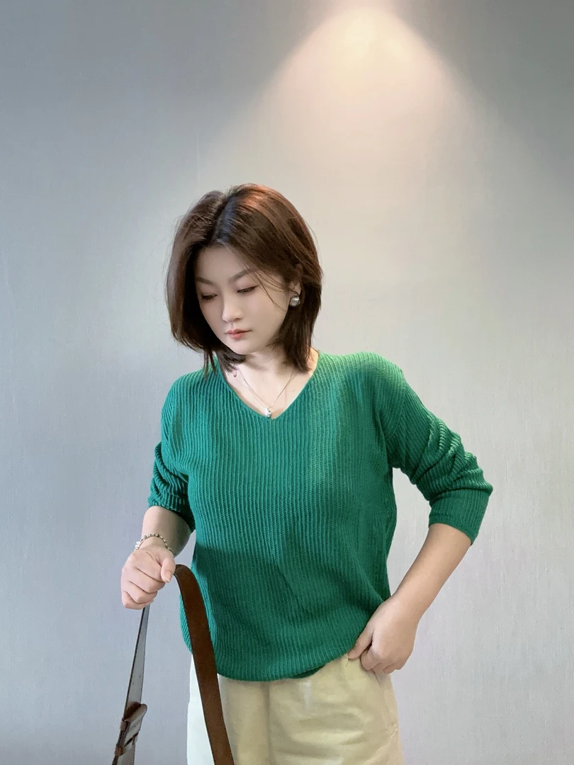 【美含推荐】春季新款V领记忆针织衫