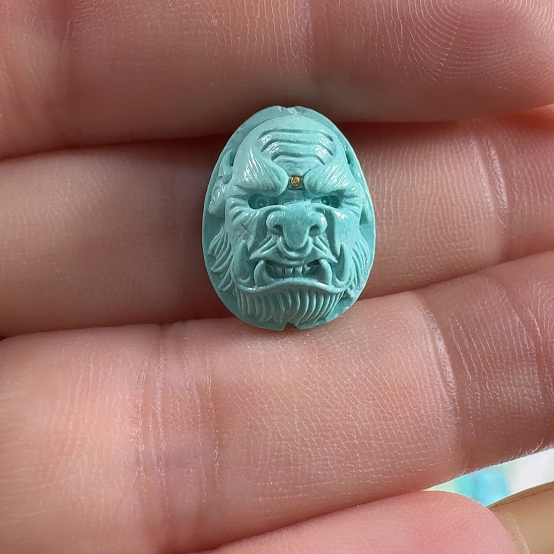 撒***飒绿松石未镶嵌颈饰