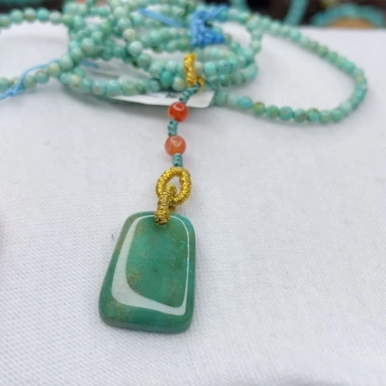 未镶嵌绿松石珠宝奇石