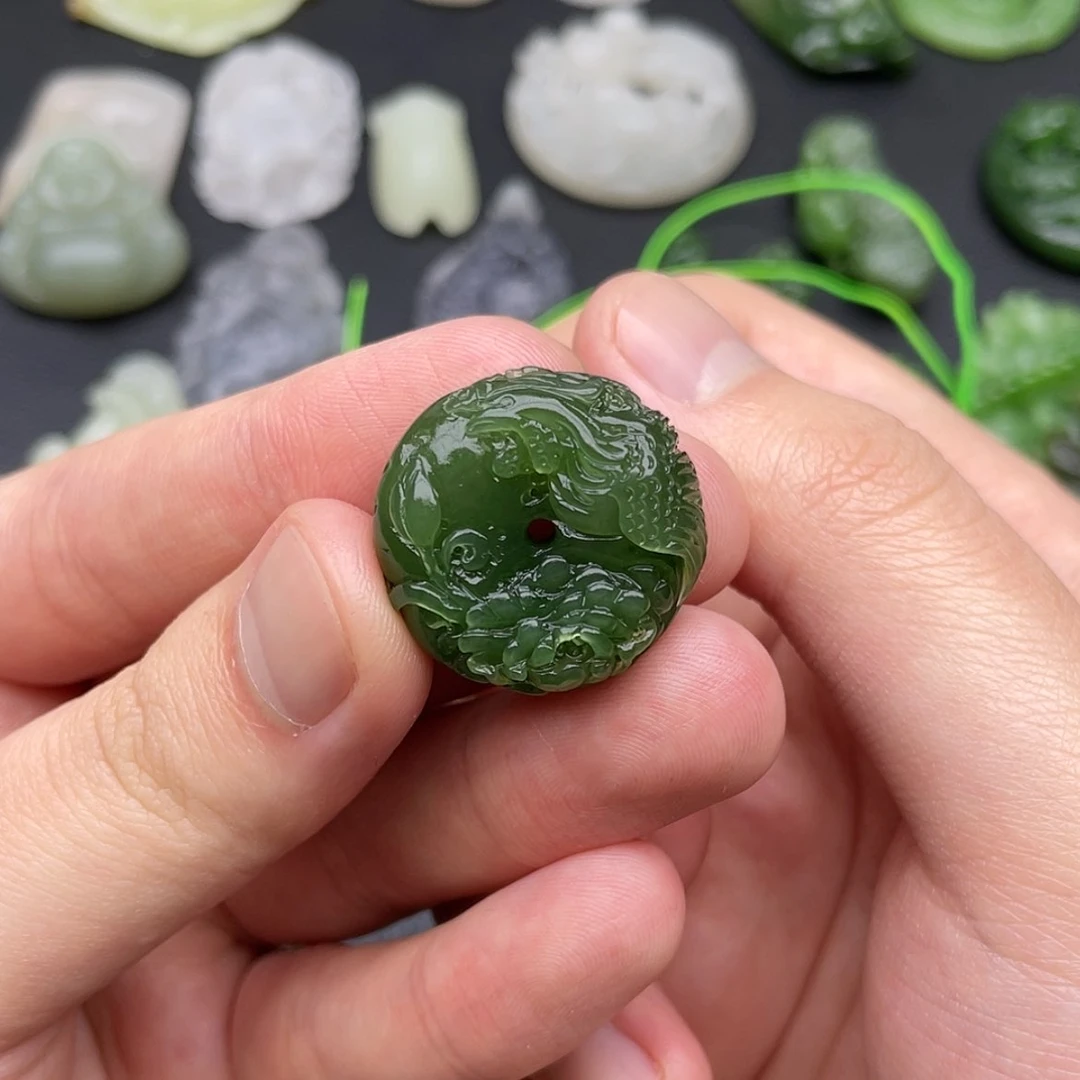 【闪购商品】颈饰未镶嵌和田玉
