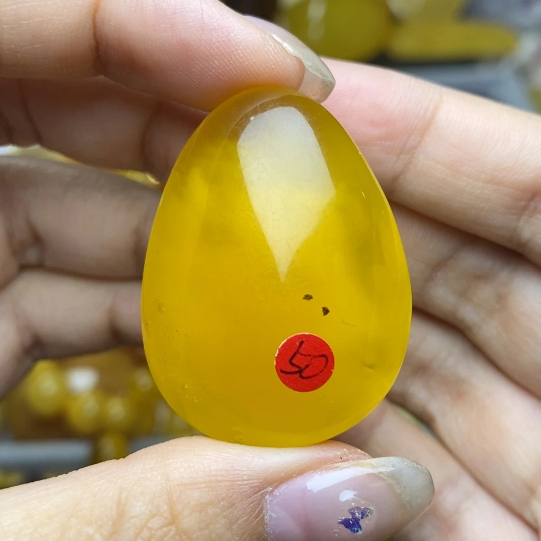 未镶嵌琥珀珠宝奇石