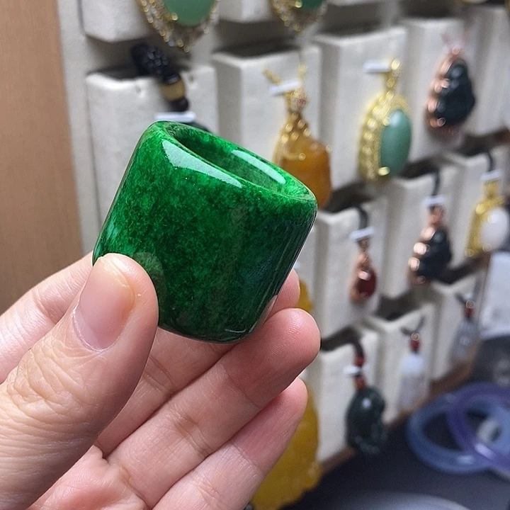 方钠石未镶嵌手串