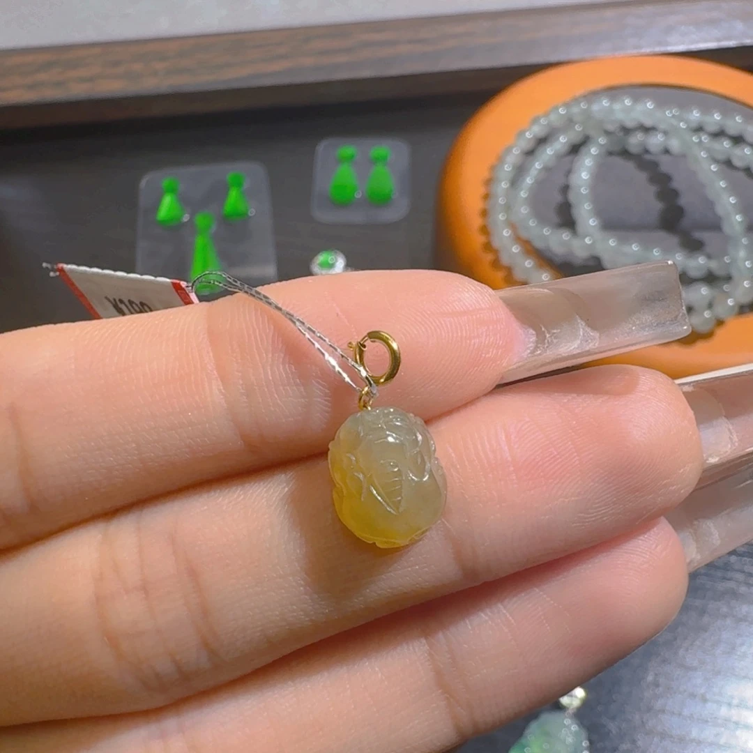 吊坠(不含链)18K金镶嵌翡翠